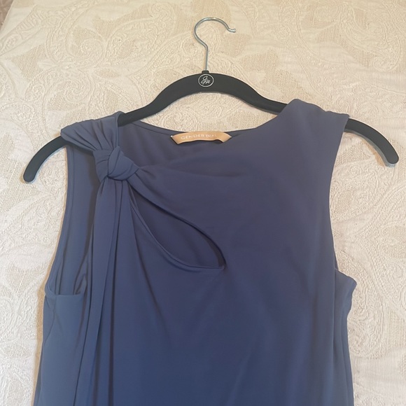 Gender Bias size small blue tunic with cutout detailing - Picture 6 of 6